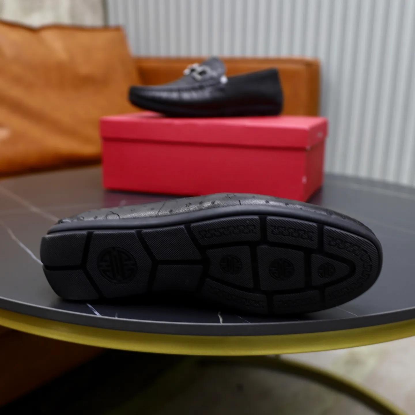 Men's men's shoes 💰462💰🙅‍♂️🙅‍♂️🙅‍♂️Niuli Brand: Ferragamo Standard code: Men's code 38/44 (45 customized) Grade: Same style as the official website Material: Original imported cowhide leather lining Original wear-resistant lightweight outsole Style category: Men's casual slip-on shoes Doudou shoes Noble luxury brand elements, top luxury color: actual picture color